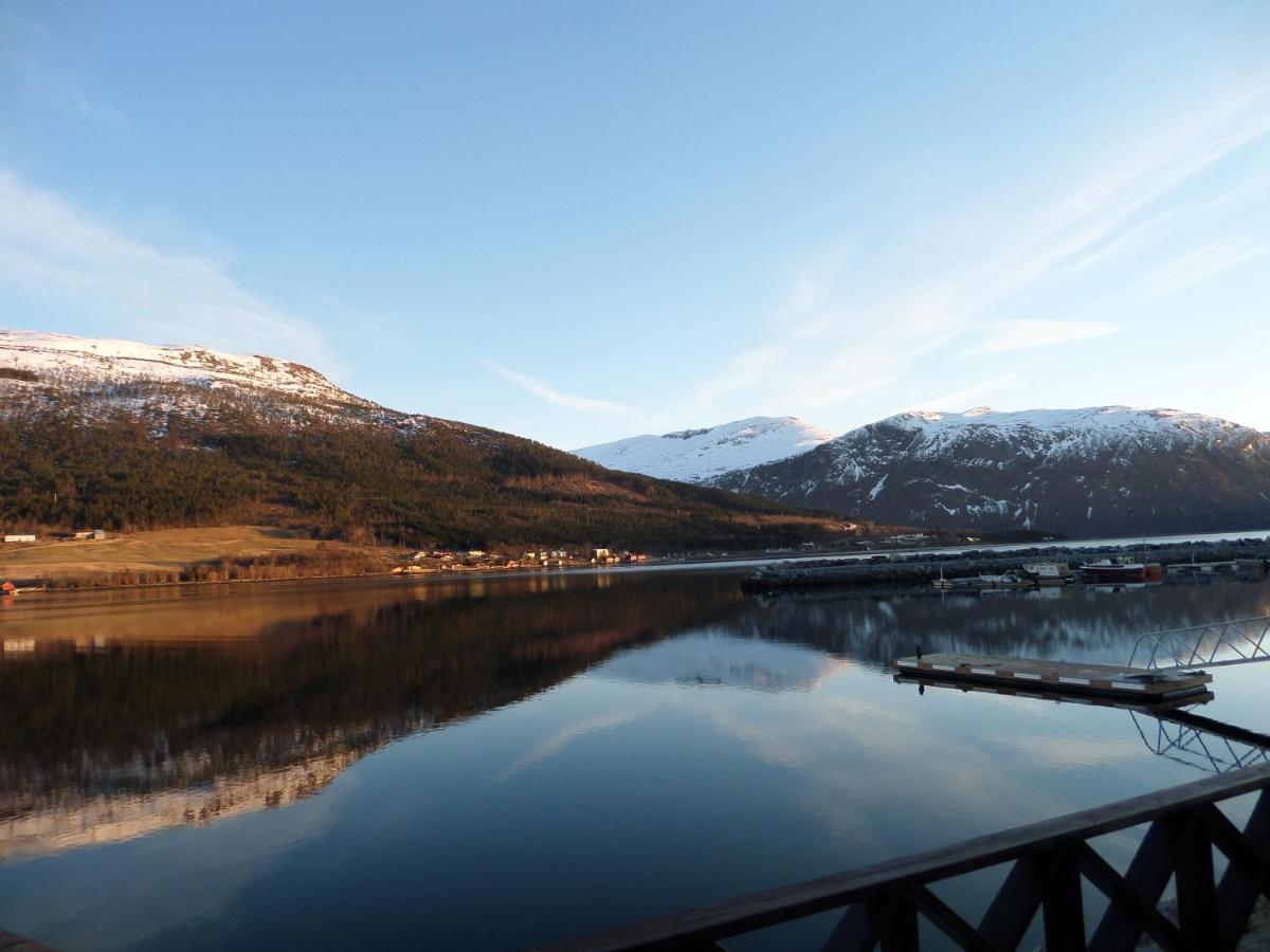 Solstrand Fjord Holiday Eidsvag  ภายนอก รูปภาพ