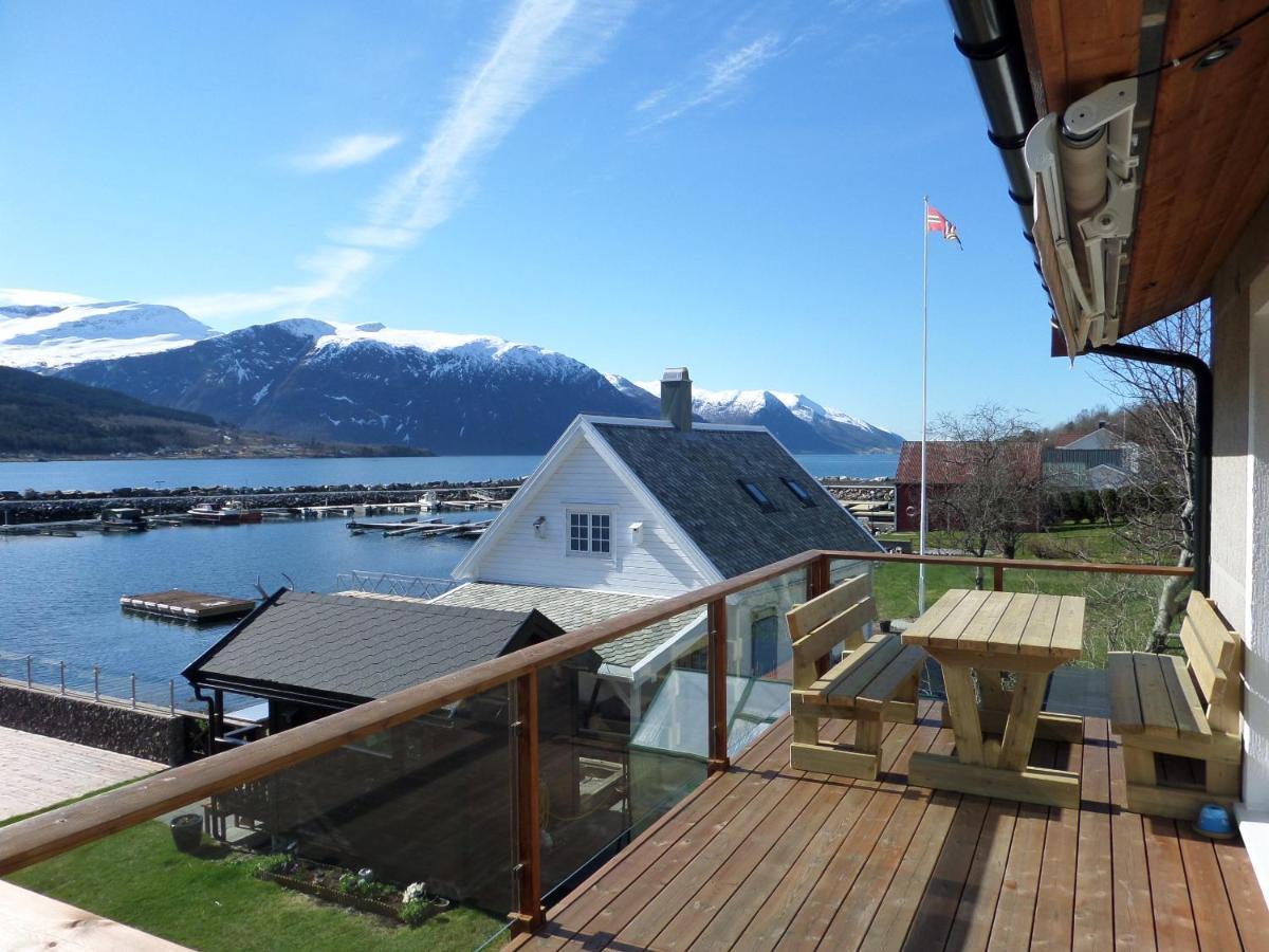 Solstrand Fjord Holiday Eidsvag  ภายนอก รูปภาพ